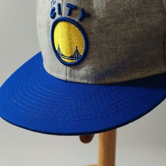 American Express VIP The City Golden Gates Embroidery The City Snapback Hat - Picture 3 of 9